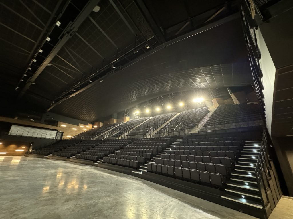 Arenes-Interieur-Salle-spectacle - Grand Paris Sud