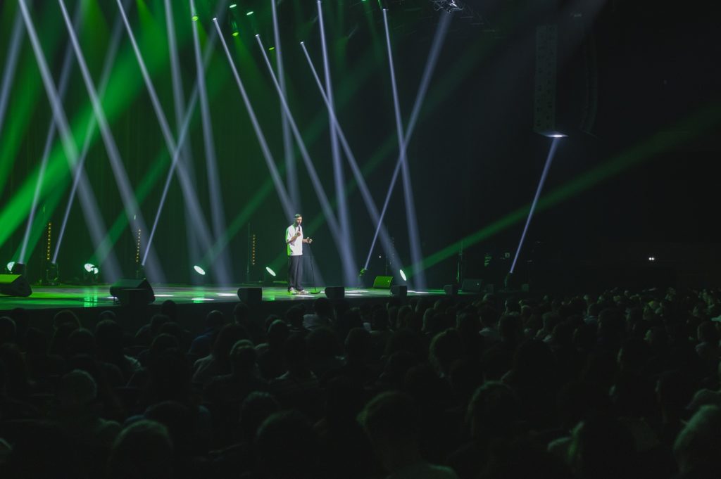 Arenes-Interieur-Salle-spectacle-Jamel-Comedy-Club - Grand Paris Sud